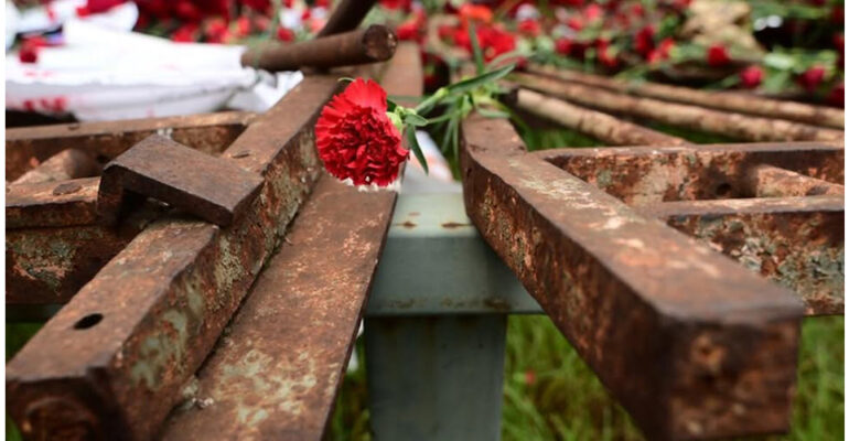 2025-11-18-polytexneio